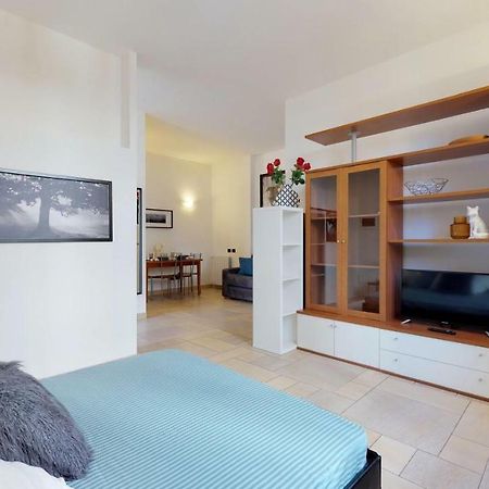 Apartment With Private Garden Near San Siro Stadium Milan Exterior photo